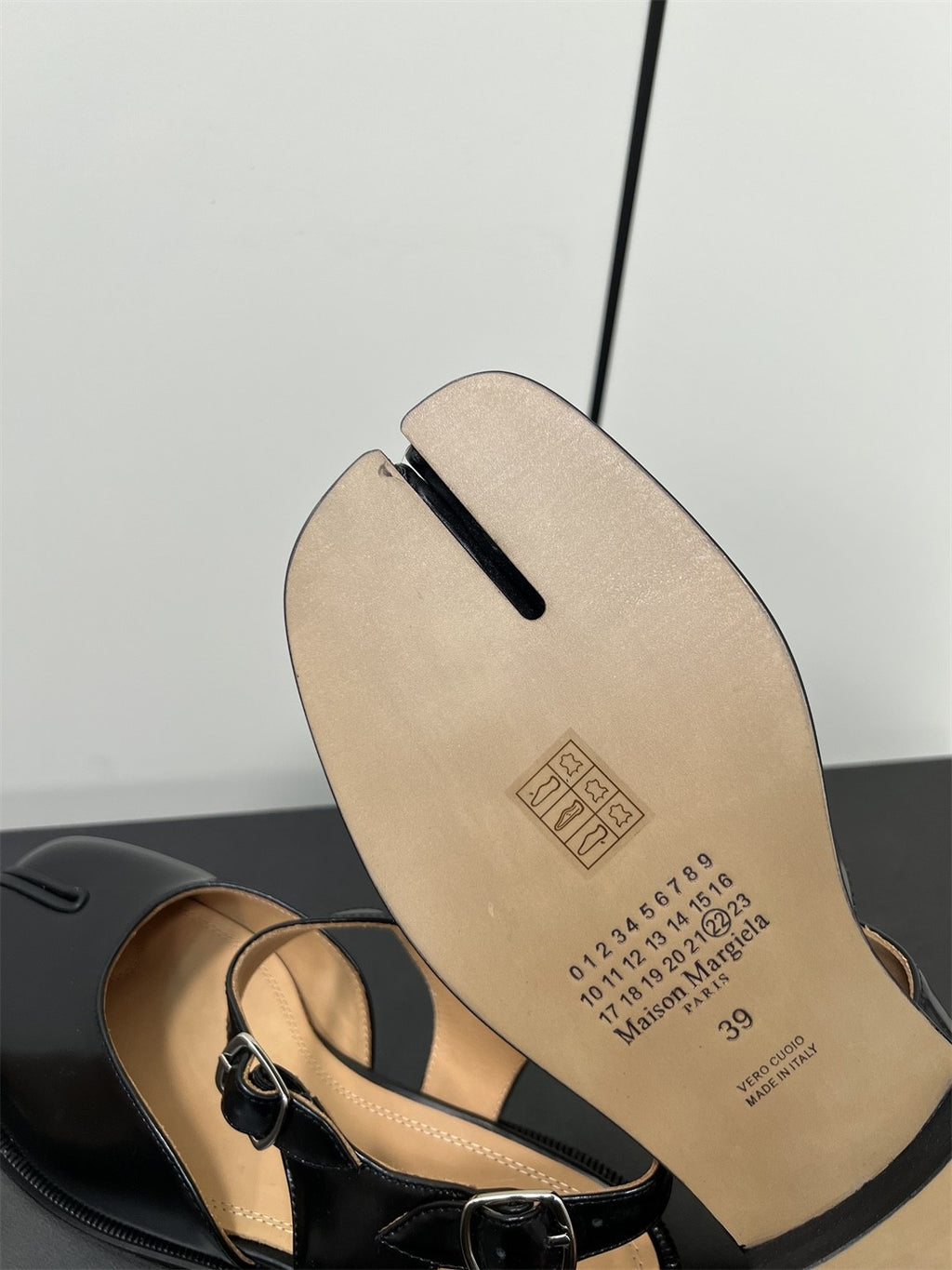 Maison Margiela Tabi Sandals in Black #333695