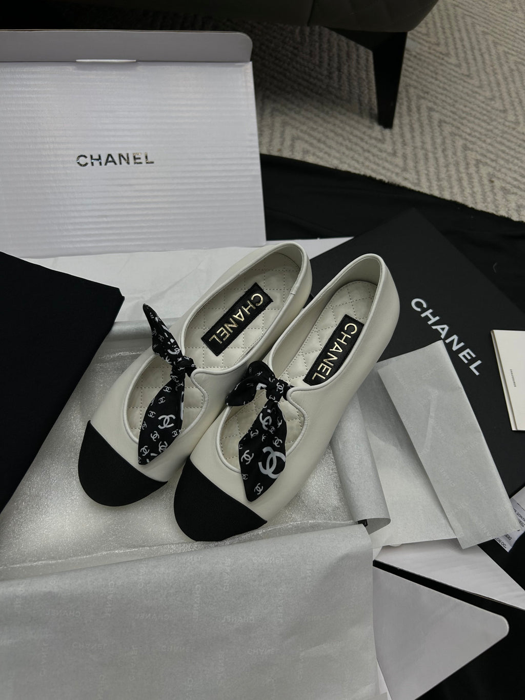 Chanel Mary Janes Lambskin Silk Grosgrain White Black #334248
