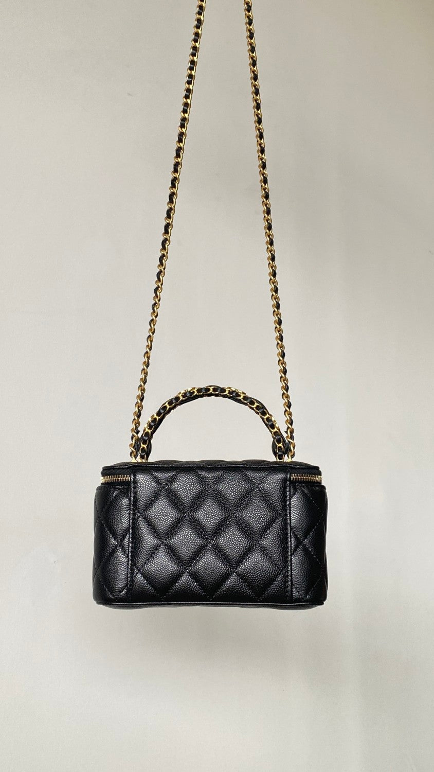 Chanel Women's Retro Vanity Series Solid Color Double C Adjustable Buckle Plaid Leather Shoulder Crossbody Casual Cosmetic Bag Bags #77895