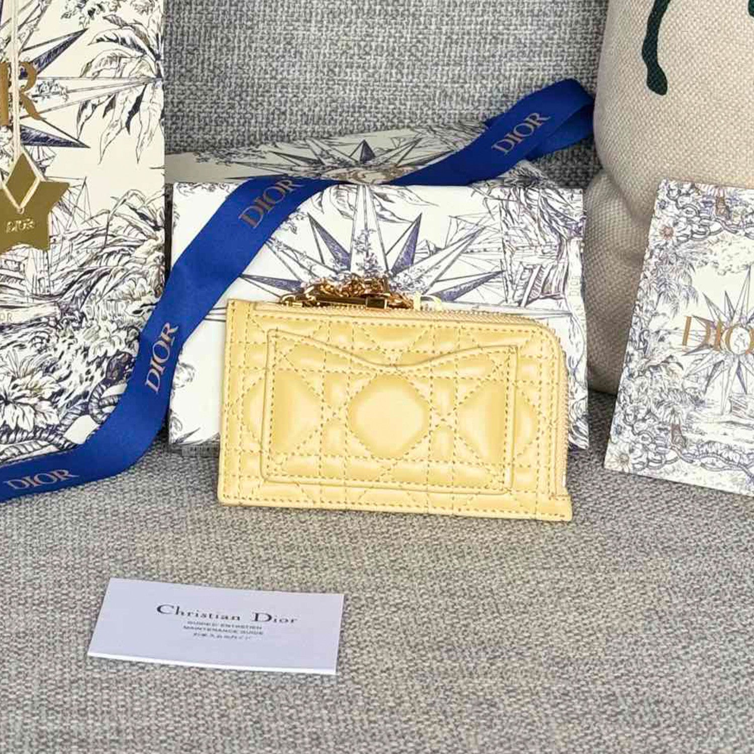 Dior Lady Dior Cosmos Zipped Card Holder Women's Fashion Temperament Logo Solid Colour Metal Decoration Card Case Card Holder Bag Bags S0965ONMJ  #81143