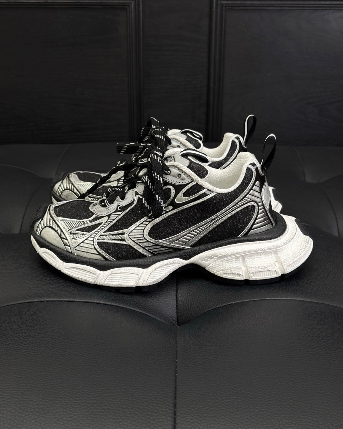Balenciaga Men's and Women's 3xl Sneaker #377219