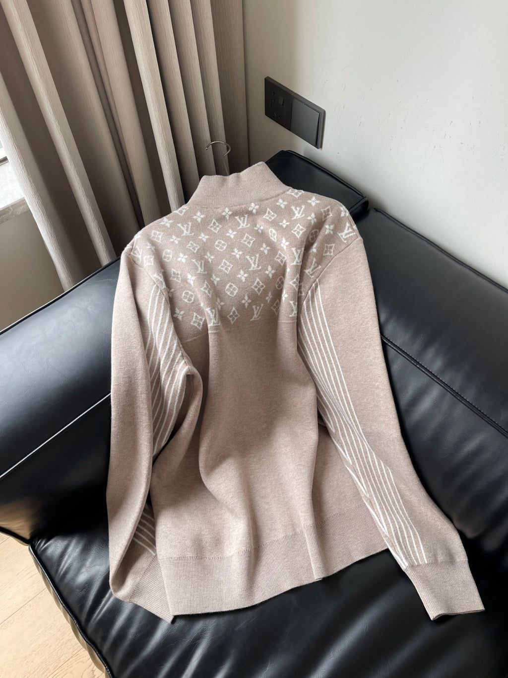Louis Vuitton Ribbed Wool Half-Zip Pullove #333703