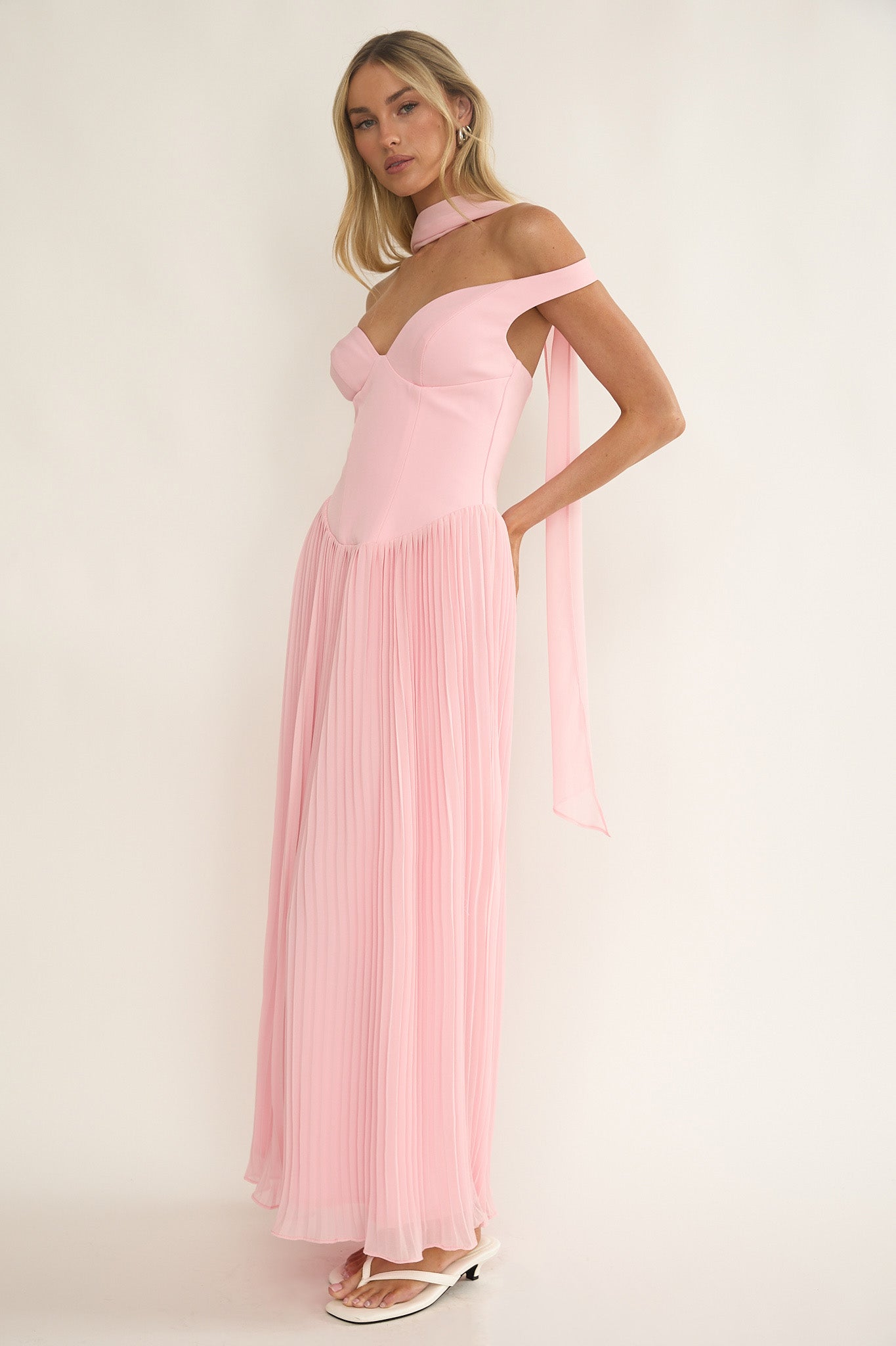 Quinnae Off-Shoulder Accordion Pleat Maxi Dress Pink