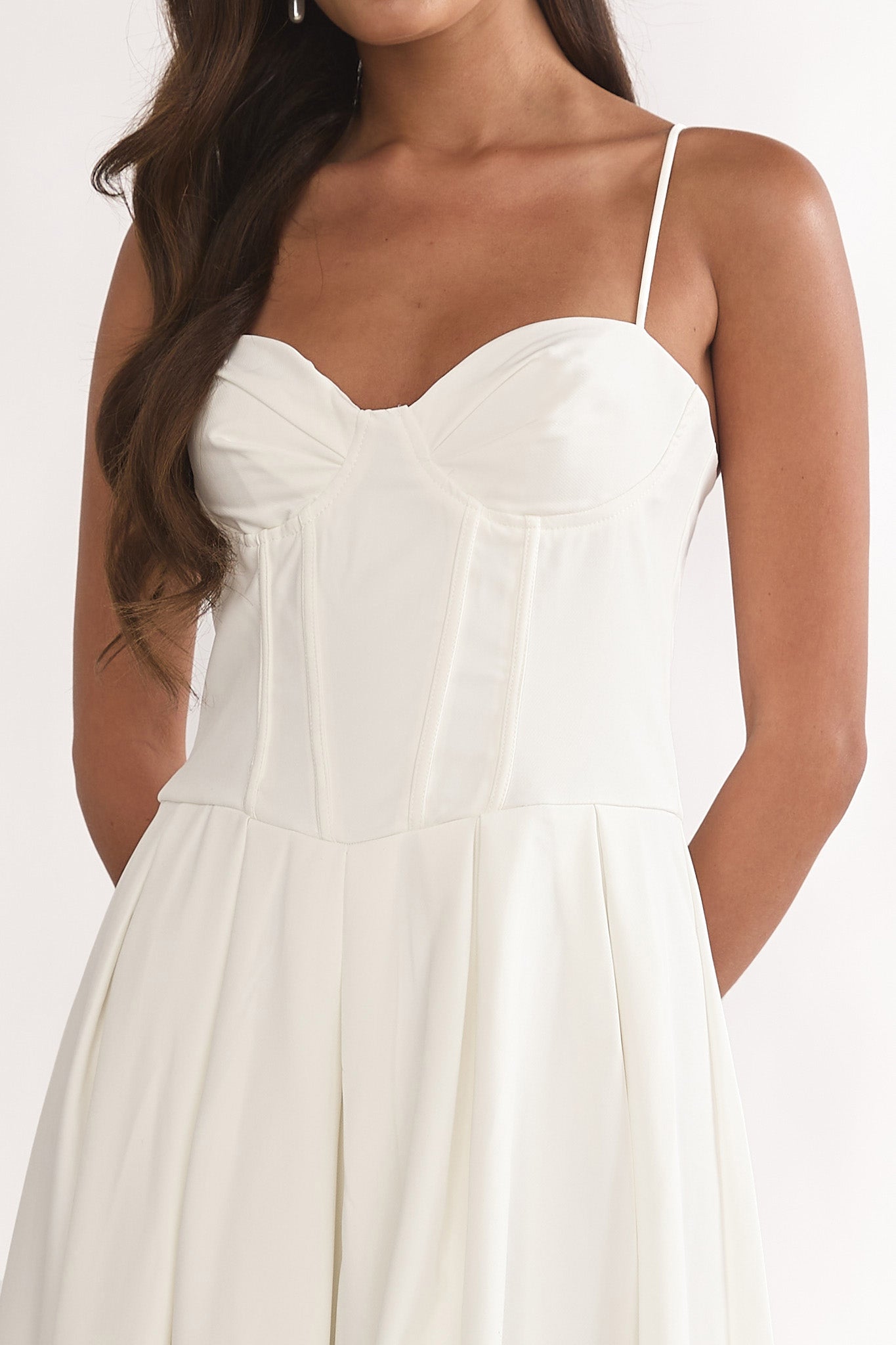 Kearsy Box Pleat Sweetheart Neckline Midi Dress White