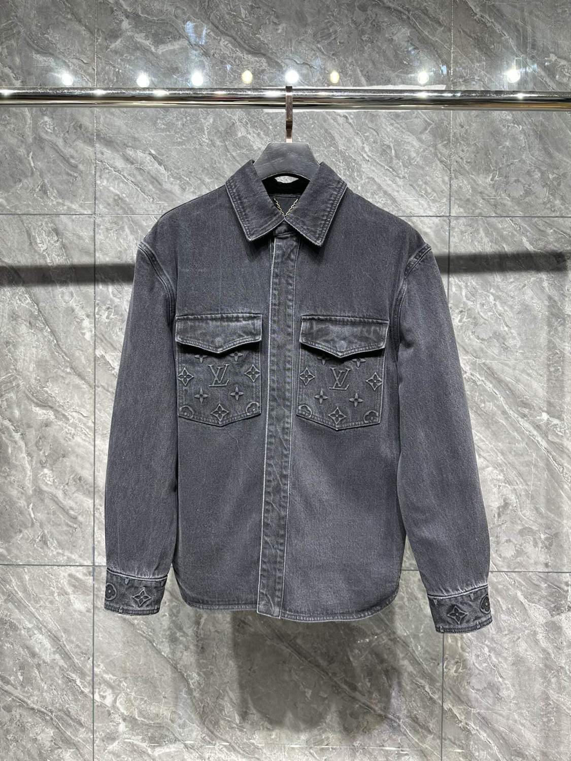 Louis Vuitton Men's Spring/autumn Fashion Casual Lapel Single Breasted Embossed Washed Denim Jacket #78387