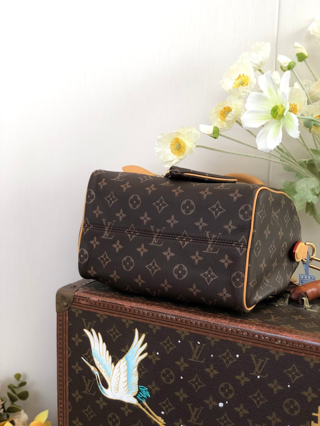 Louis Vuitton Women's Fashion Classic Caramel Coffee Brown Logo Zipper Closure Leather Shoulder Bag Handbags In Small Medium And Large Sizes Crossbody Bag Bags #78659
