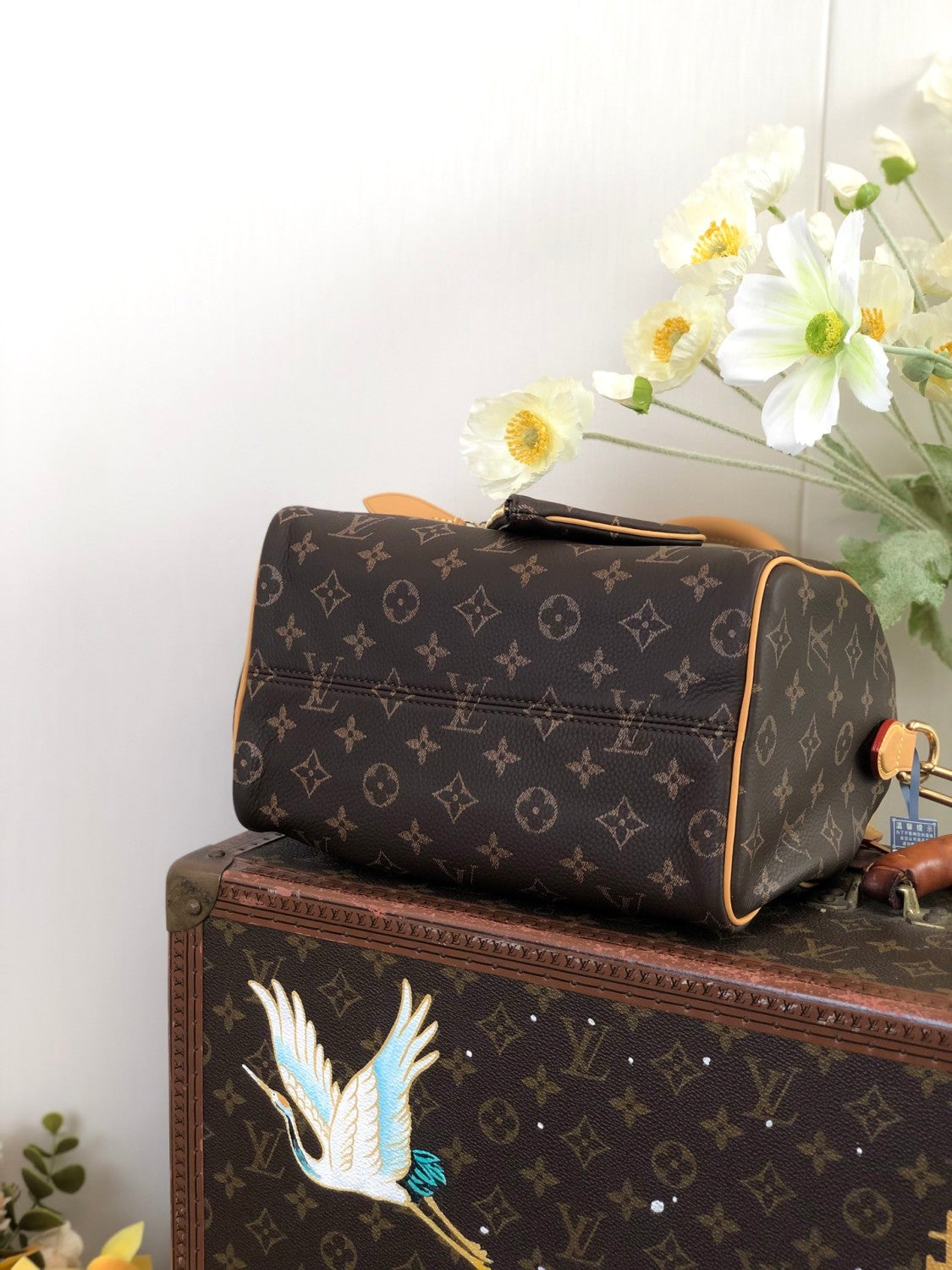Louis Vuitton Women's Fashion Classic Caramel Coffee Brown Logo Zipper Closure Leather Shoulder Bag Handbags In Small Medium And Large Sizes Crossbody Bag Bags #78659
