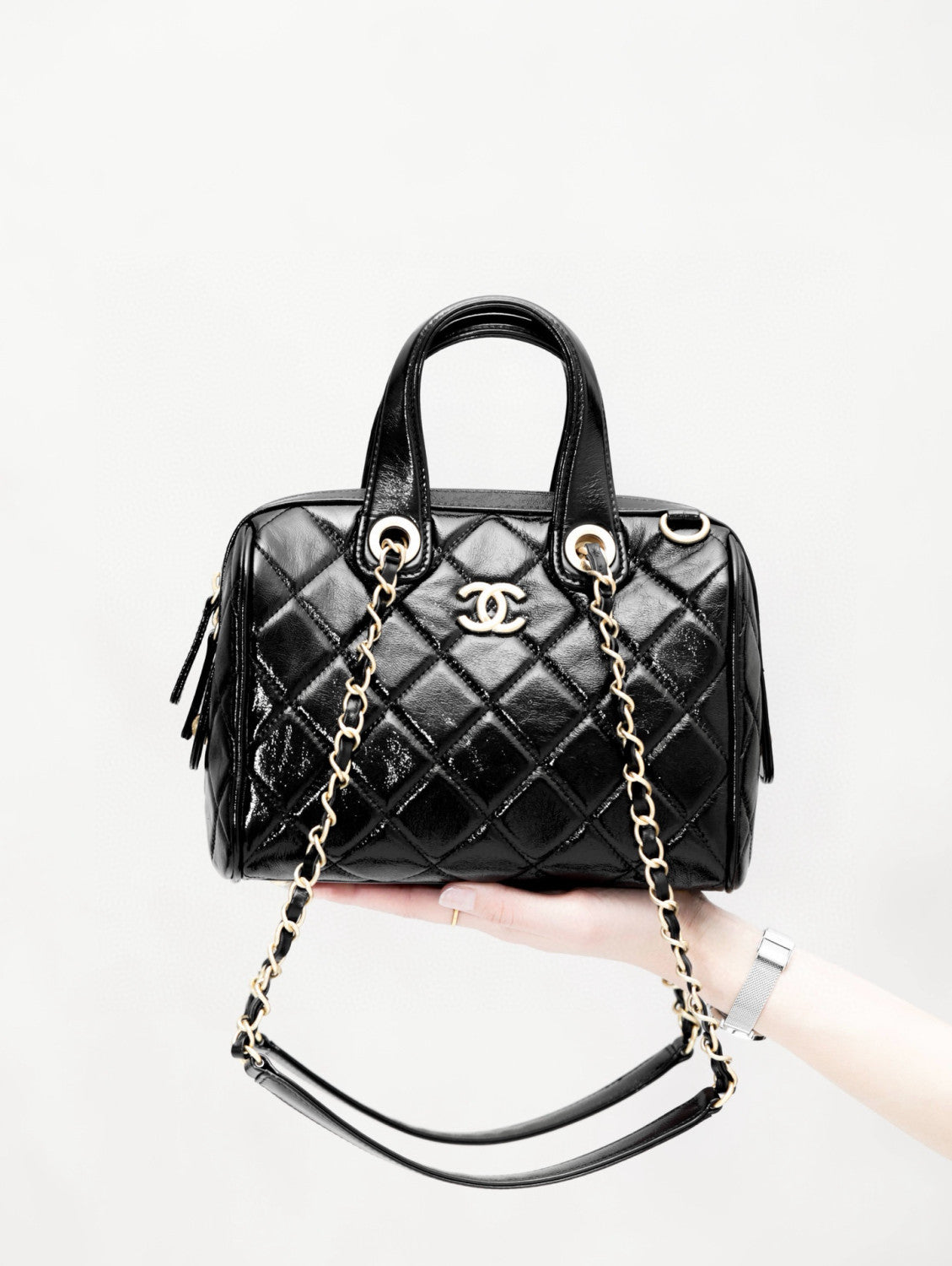 Chanel Women's Solid Color Lacquered Grained Calfskin Handbag Shoulder Bag Bowling Bags #77763
