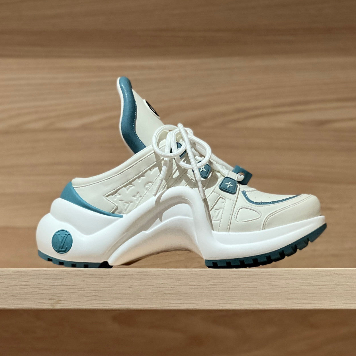 Louis Vuitton LV Archlight Women's Spring and Summer One Foot Stirrup Casual Low Top Lace Up Sneakers Shoes #76659