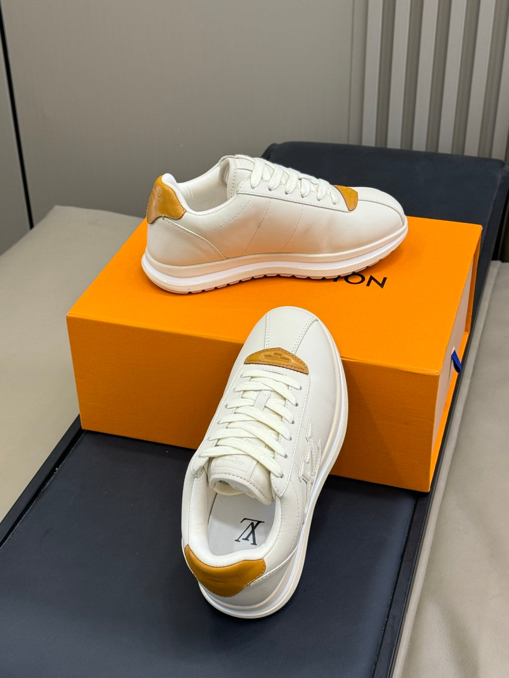 Louis Vuitton LV Buttersoft Men's and Women's Solid Color Leather Embroidered Logo Low-Top Lace-Up Sneakers Shoes #77347