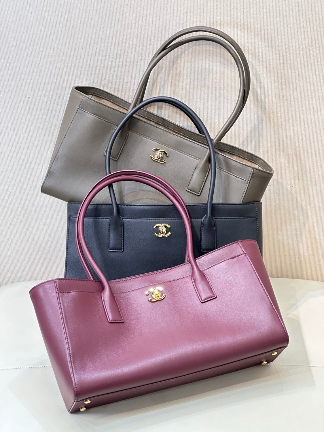 Chanel 2026 Spring/Summer Small Shopping Bag Red Leather Clutch Stylish Elegant Spacious Tote Bag Bags #196870