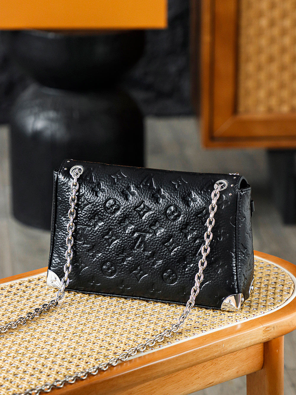 LOUIS VUITTON Trunkie Fashion Leather Handbags #382629