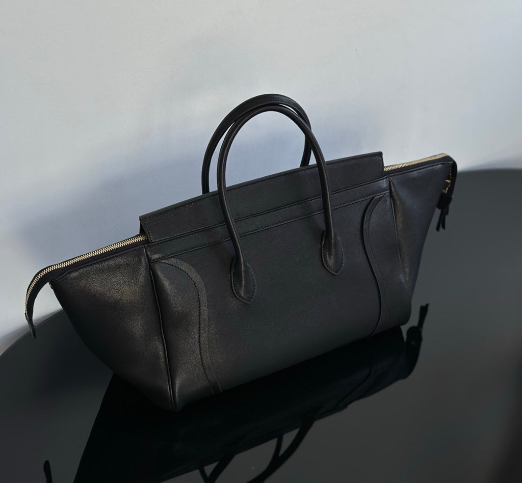 Celine Luggage Handbag Smile Zipper Large Tote Bag Shoulder Bag Crossbody Bag Stylish Elegant Casual Brown Black Tote Bag L100e3gw2.28bk #190751