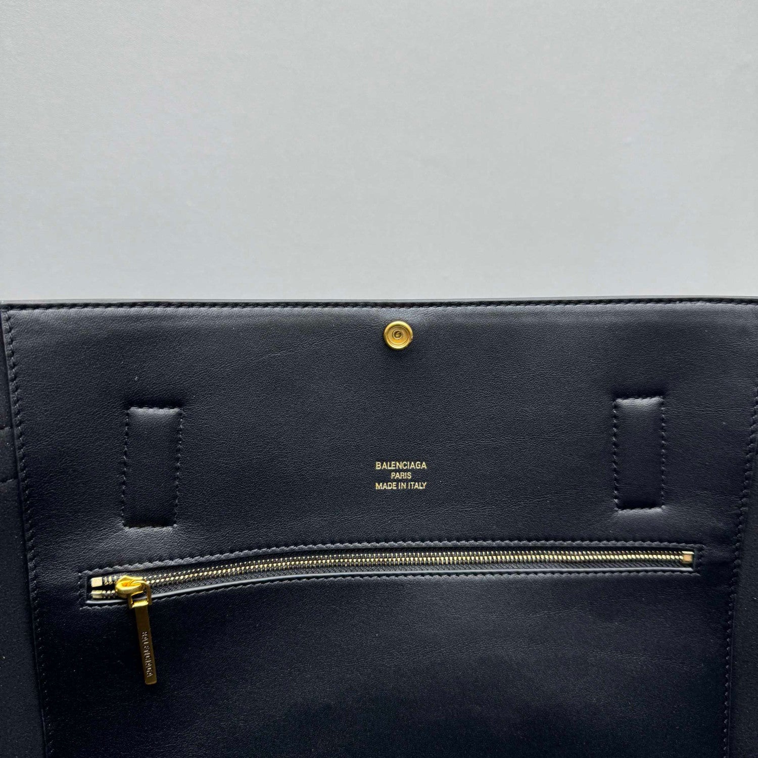 Balenciaga Bel Air Black Shoulder Bag With Gold Buckle And Belt Design Large Capacity Tote Bag Bags #84179A