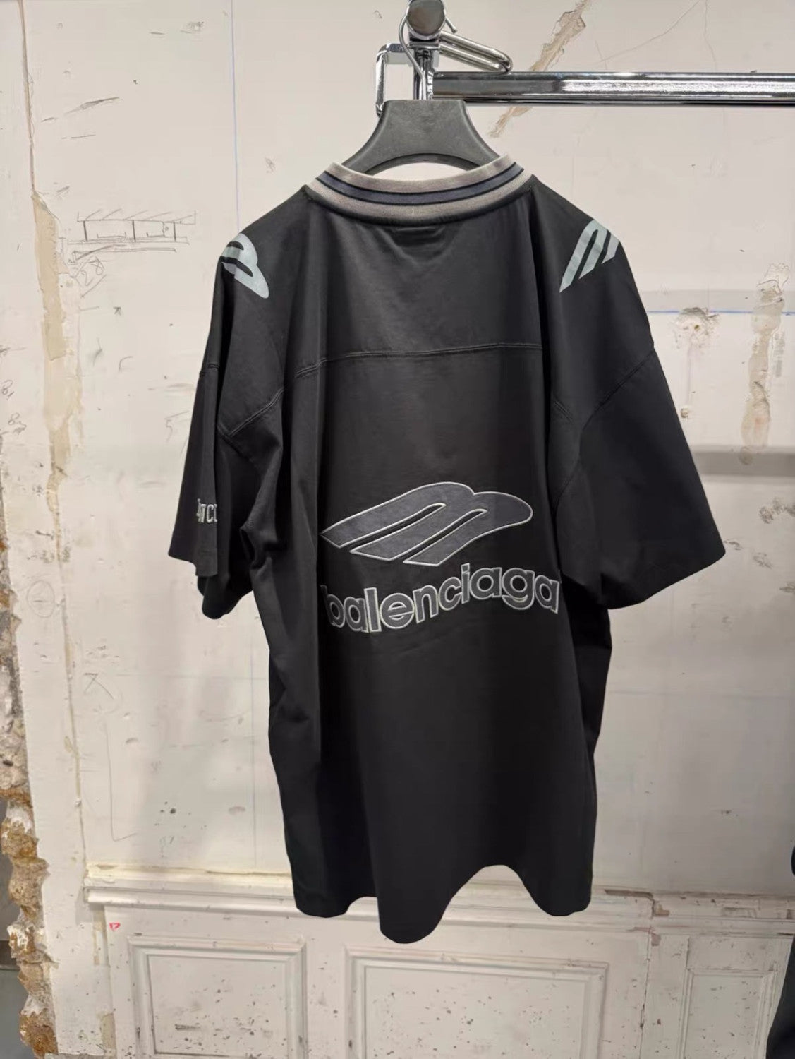 Balenciaga Top-Quality Version Men's 3b Football V-neck T-shirt Oversized Black Anthracite  #336374