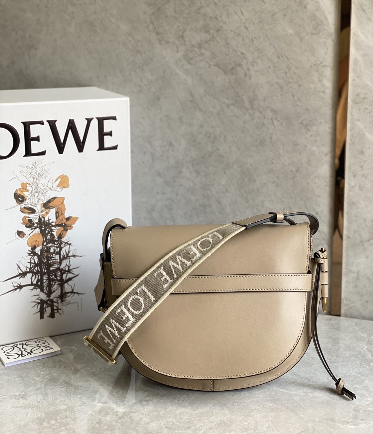 Loewe Women's Solid Colour Adjustable Shoulder Strap Mini Soft Cowhide Jacquard Gate Dual Shoulder Crossbody Handbag Bag Bags #76932