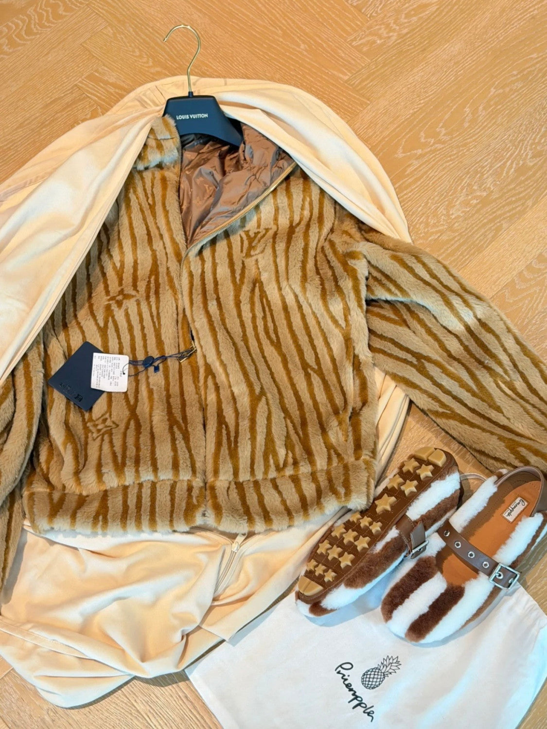 Louis Vuitton Epi Fleece Hooded Blouson #334486