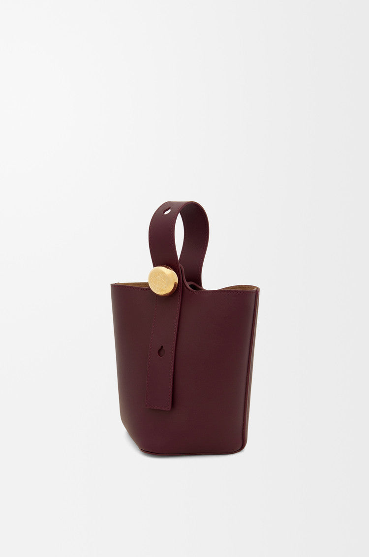 Loewe Mini Pebble Bucket In Smooth Calfskin Bags Stylish Casual Yet Luxurious And Elegant Crossbody Bag #196299