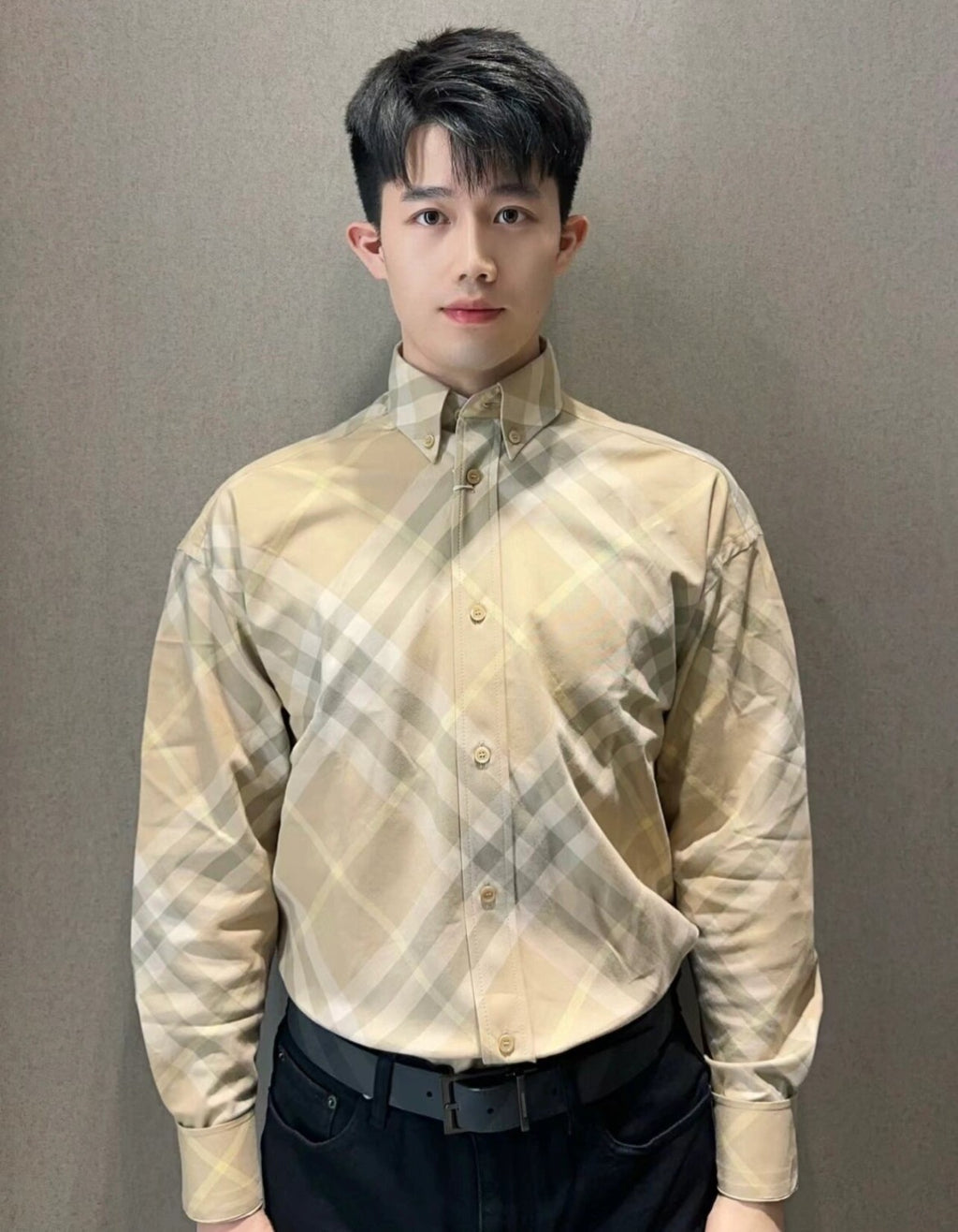 Burberry Men's Spring And Autumn New Retro Plaid Cotton Shirt Color Blocking Single-breasted Lapel Button Down Shirt  #71363