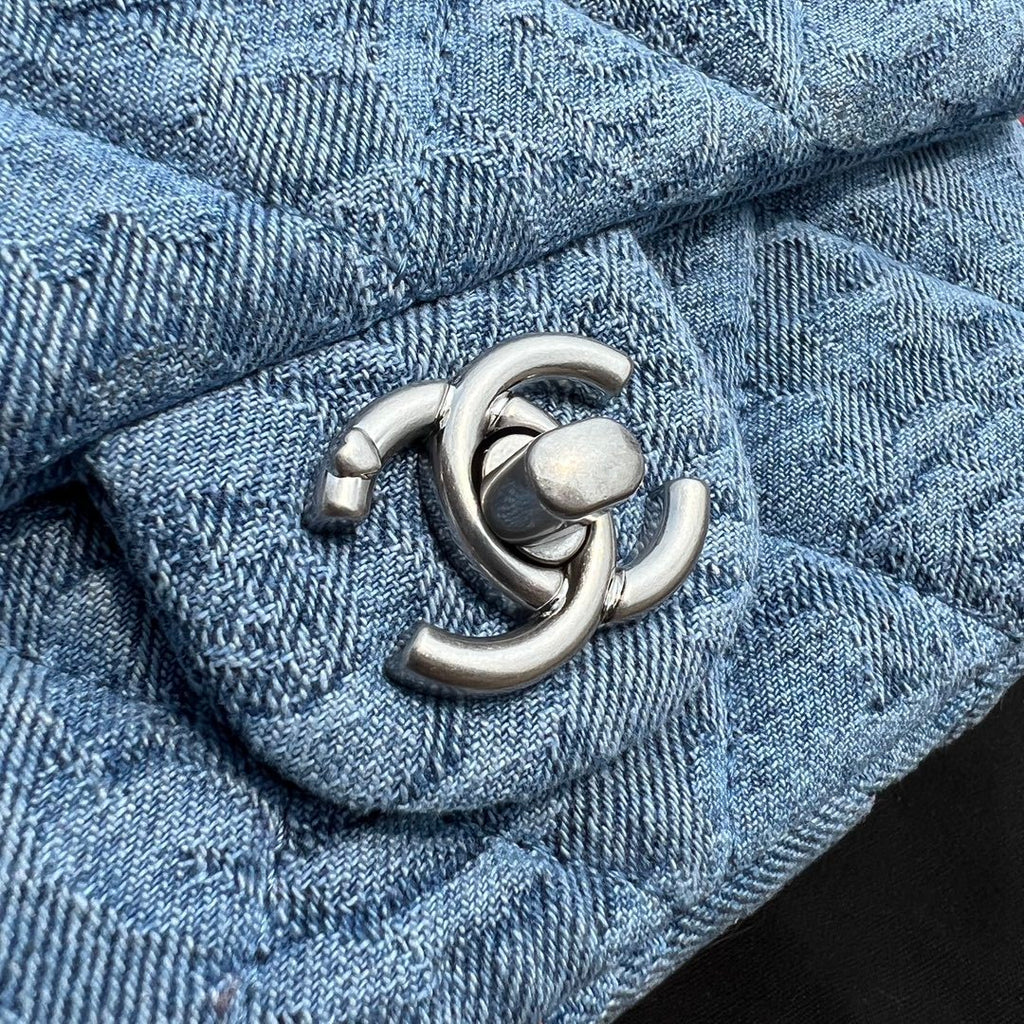 Chanel Women's Classic Chain Blue Gradient Denim Flap Shoulder Crossbody Bag Bags #76193