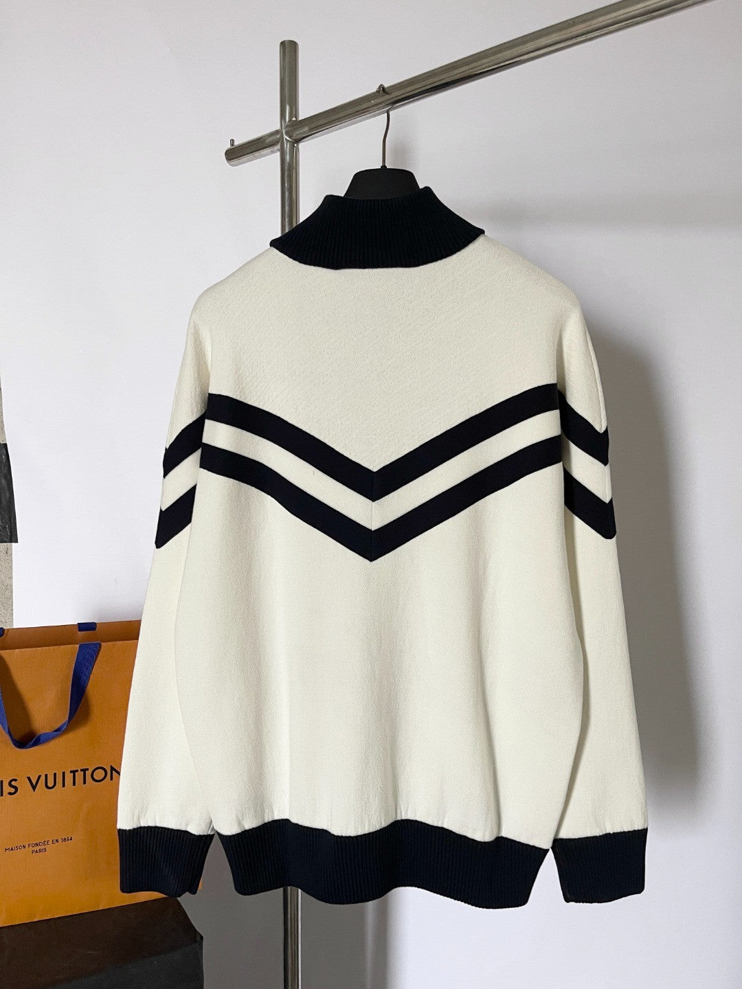 Louis Vuitton Men's Spring and Autumn Colorblocking Standing Lapel Knit Long Sleeve Zipper Jacket #76231