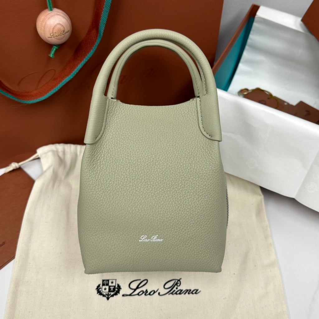 Loro Piana Women's Solid Color Detachable Shoulder Strap Cowhide Leather Single Shoulder Slanting Handbag Bag Bags #75417