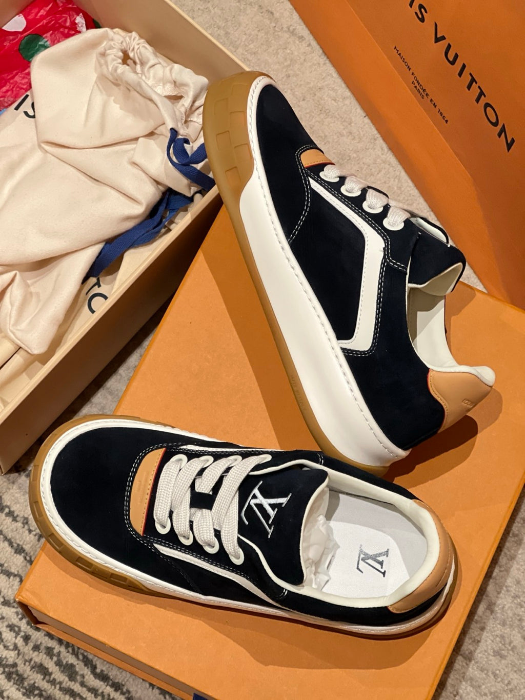 Louis Vuitton LV Tilted Sneaker Shoes 1AJ744 #335335