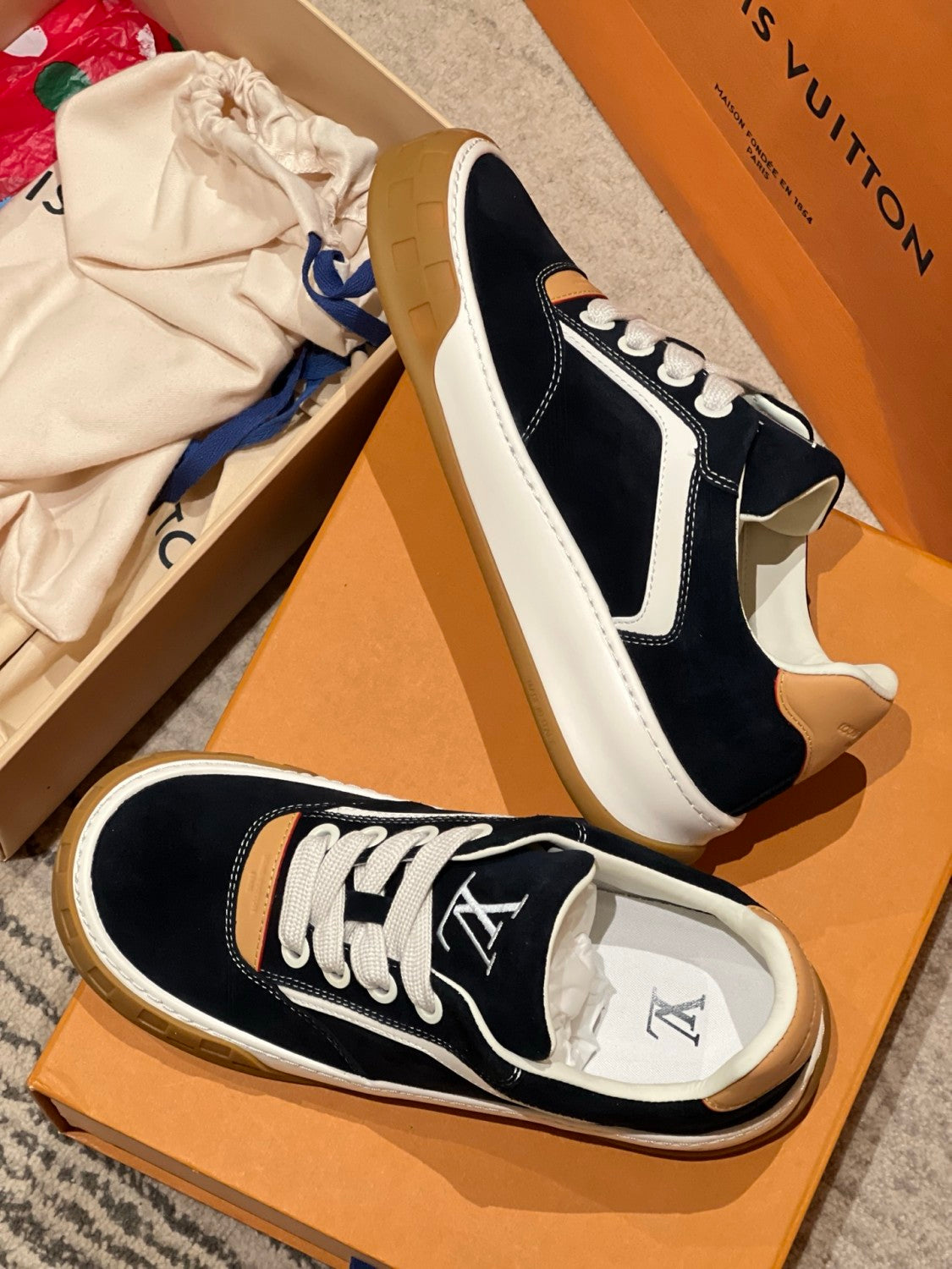Louis Vuitton LV Tilted Sneaker Shoes 1AJ744 #335335