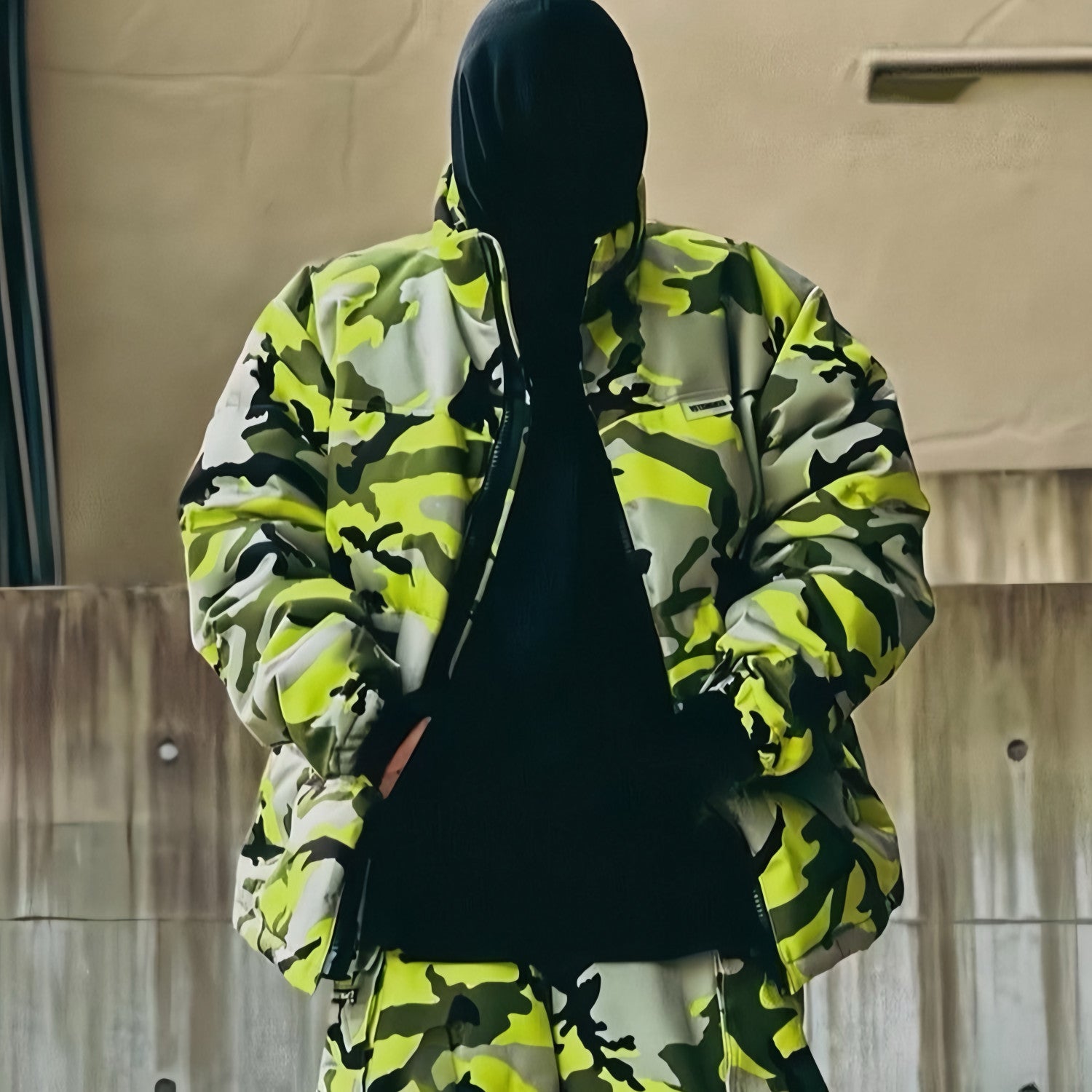 Vetements Men's Winter Standing Collar Zipper Long Sleeve Fitted Drop Shoulder Camouflage Puffer Down Jacket Ngvp #7734