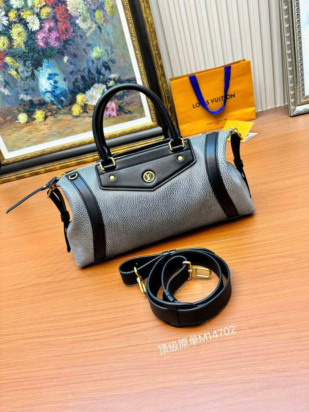 Louis Vuitton LV BIKER Women's Solid Color Metal Accessories Detachable Adjustable Shoulder Strap Sheep Leather Shoulder Handbag Bag Bags #76456