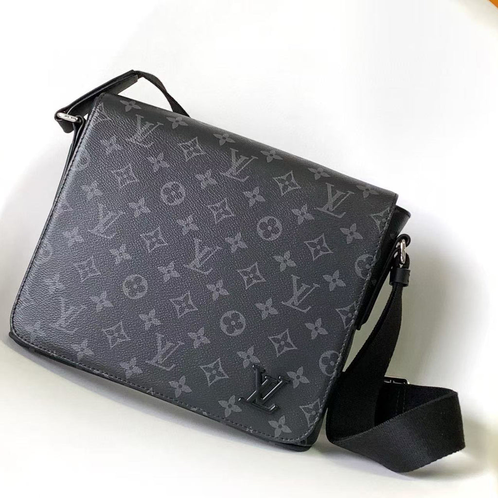 LOUIS VUITTON District Series Men's Blue-Grey with Black Monogram. Adjustable Shoulder Strap. Painted Single Shoulder/Crossbody Bag M44000/M44001 #81933L
