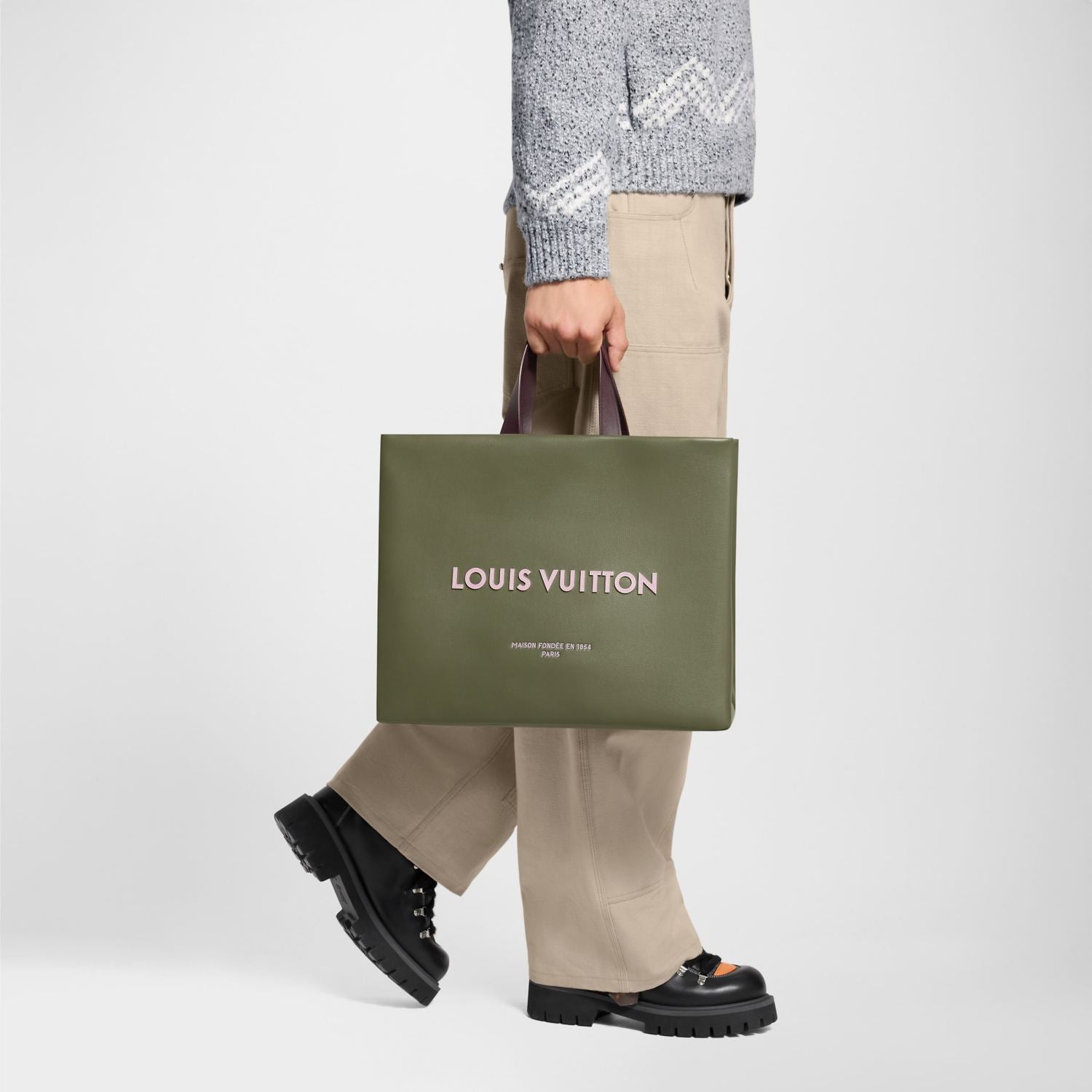 Louis Vuitton Shopper Tote MM Autres Cuirs Men Bags M24457 M13979 M13982 M26082 M15273 #335347