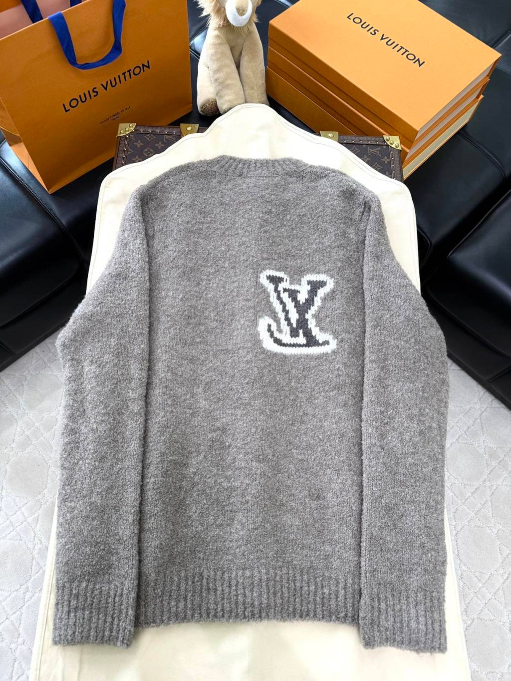 Louis Vuitton Men's Spring and Autumn Solid Color Letter Printed Crew Neck Wool Knit Long Sleeve Sweater #74694