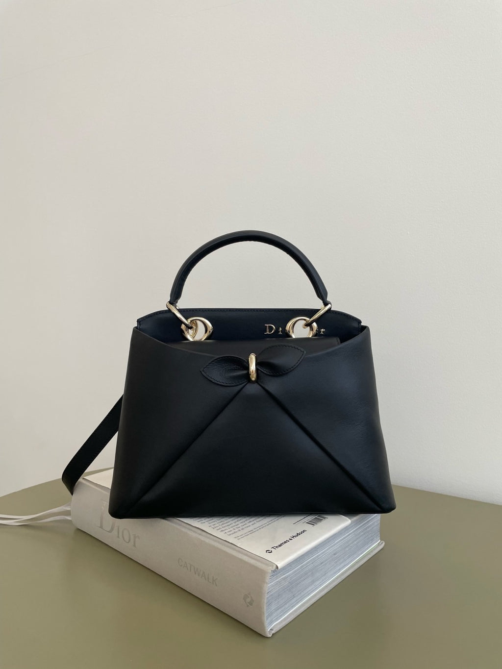 Dior 26s Cigale Bow Pink Shiny Supple Calfskin Small Handbag Crossbody Bag Stylish And Elegant Available In Multiple Colours Bags #84394A