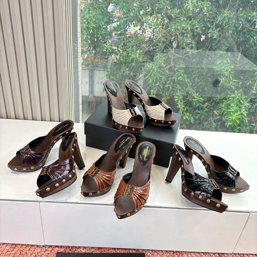 Saint Laurent BABYLONE Clogs in Smooth Leather #379492