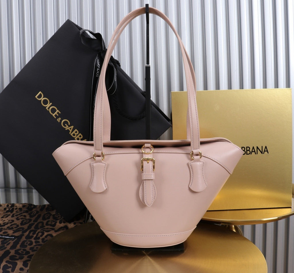 Dolce & Gabbana Capri New Rolled Bucket Bag Simple Yet Sophisticated Understated Yet Luxurious a Timeless Classic Bags BB7815AK274 #197031