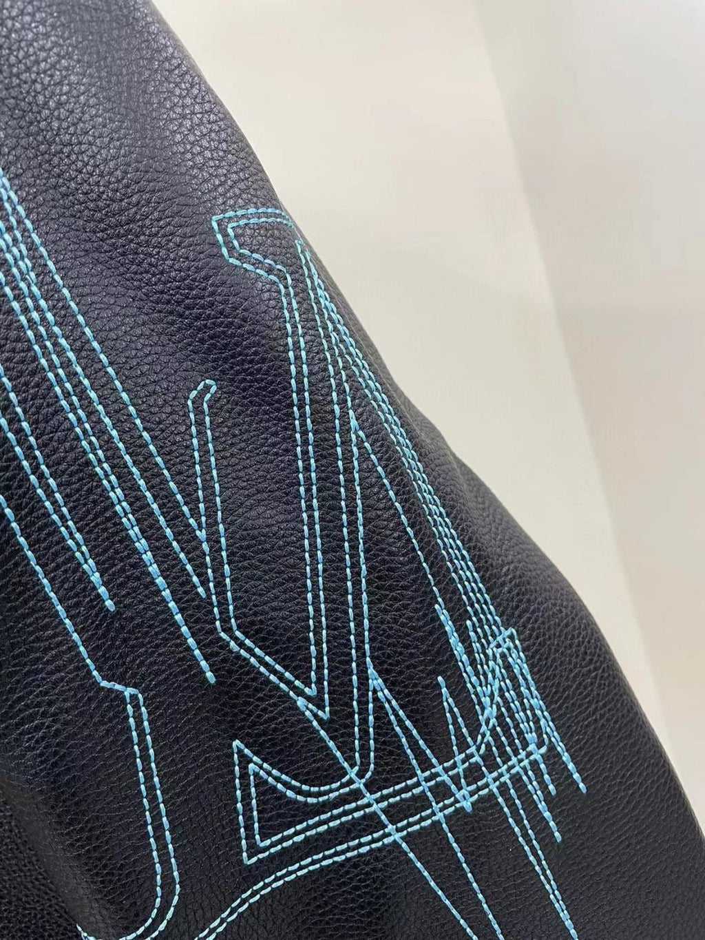 Louis Vuitton Men's Fall And Winter Zipper Decoration Lapel Zipper Drawstring Long Sleeved Cowhide Leather Jacket #98479