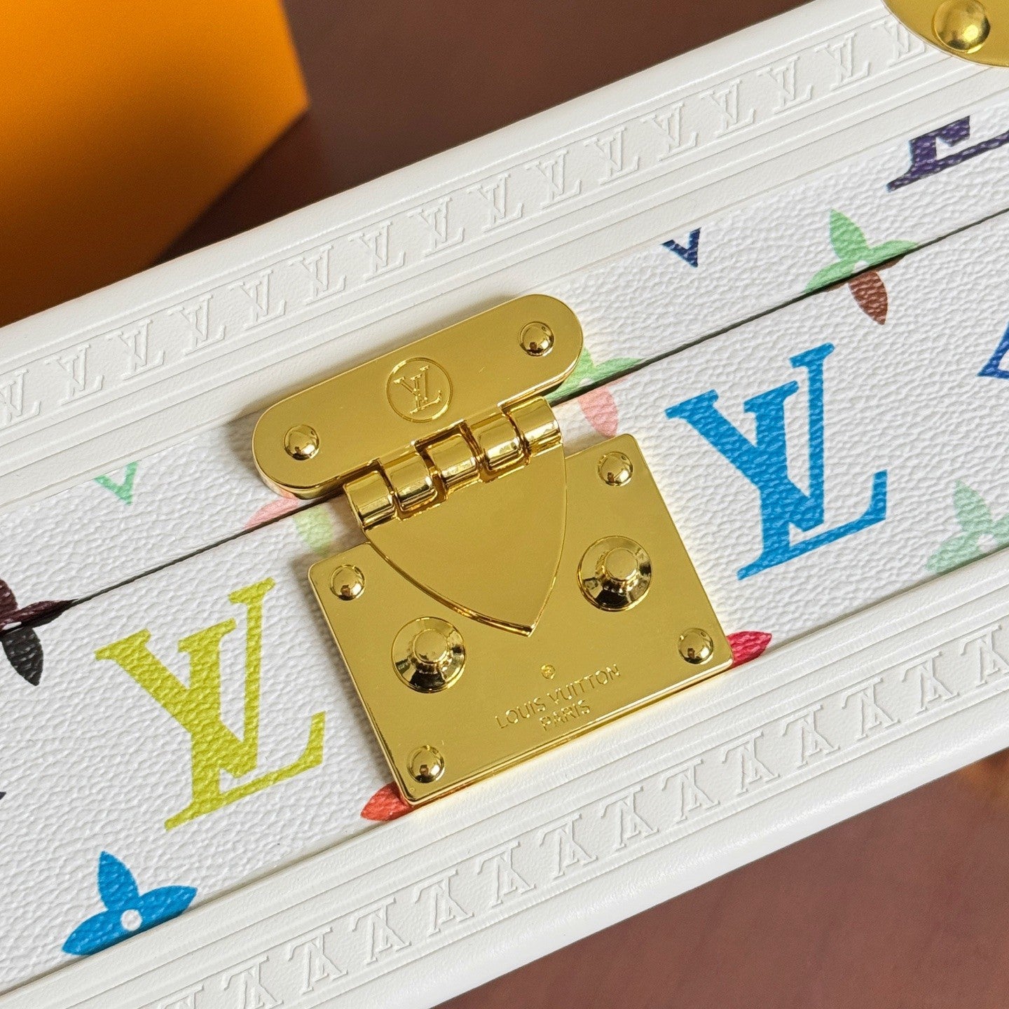 Louis Vuitton Monogrammed Printed Latch Closure Coated Canvas Organizer Tissue Box Hard Case Bag Bags #76449