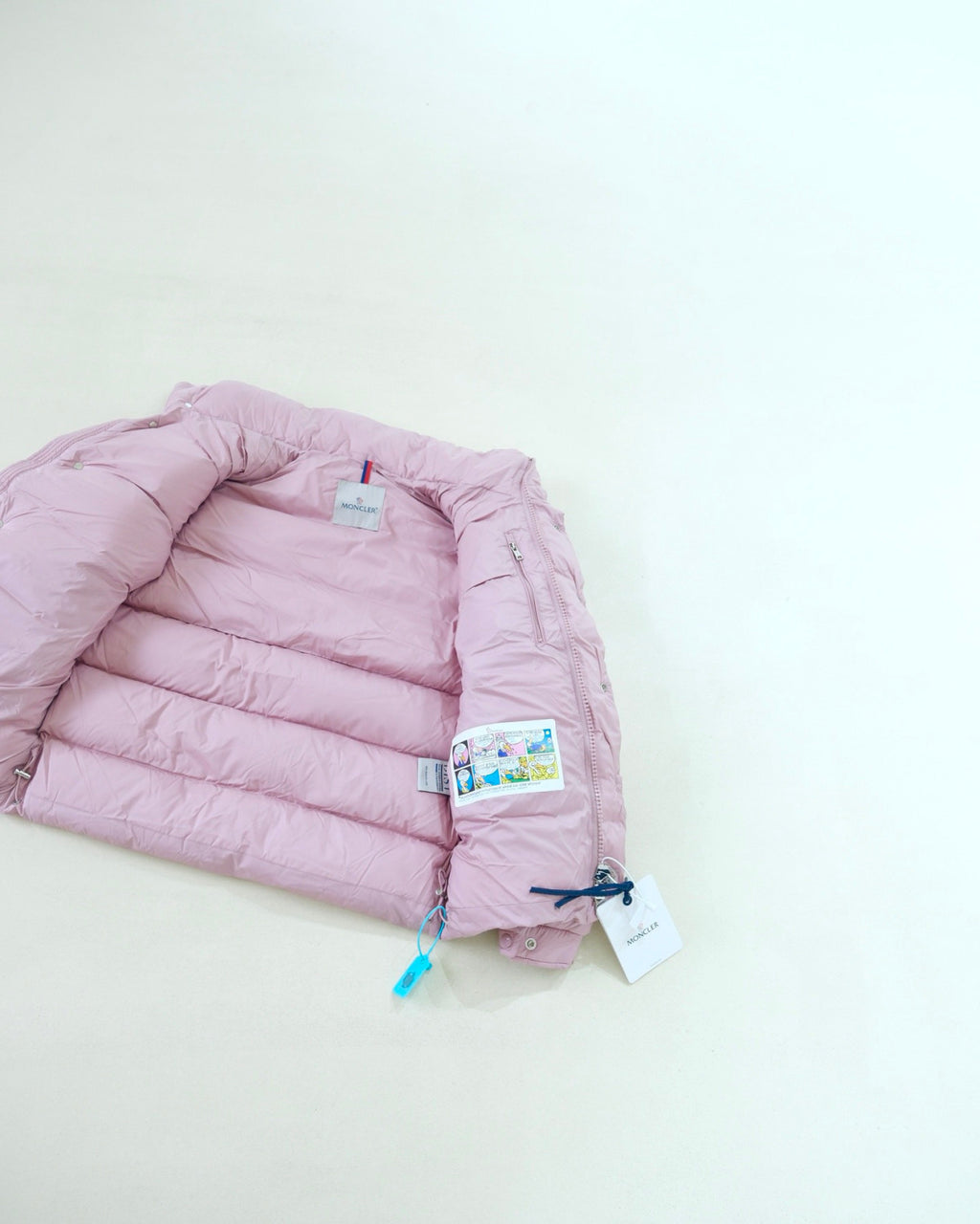 Moncler Vezere Maya 70 Winter Short Women's and Men's Down Jacket #333128