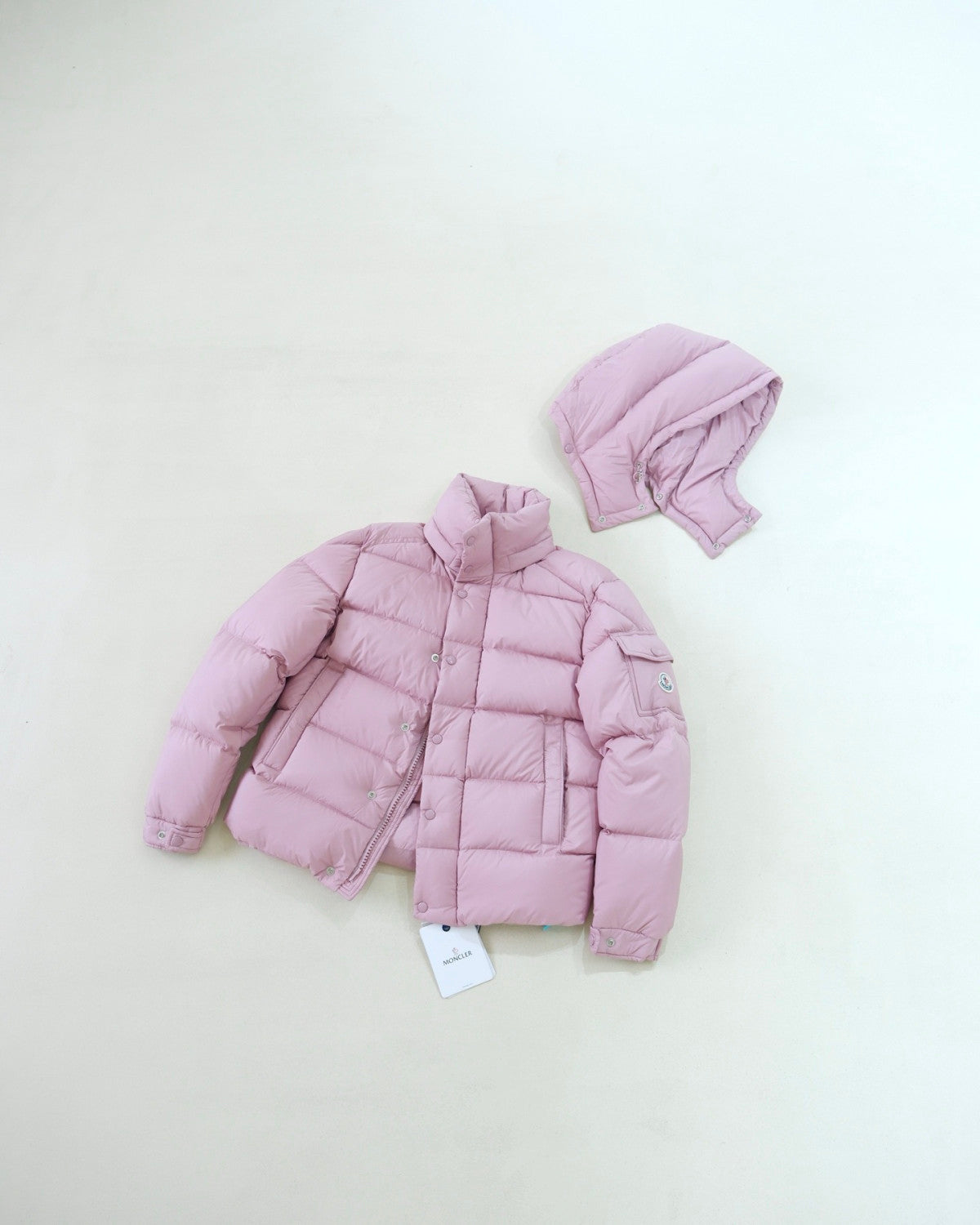 Moncler Vezere Maya 70 Winter Short Women's and Men's Down Jacket #333128