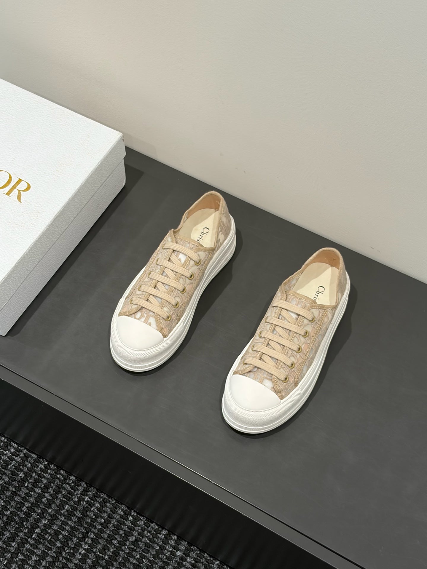 DIOR Walk n Dior Platform Sneaker Sky Blue Dior Oblique Embroidered Mesh #386883