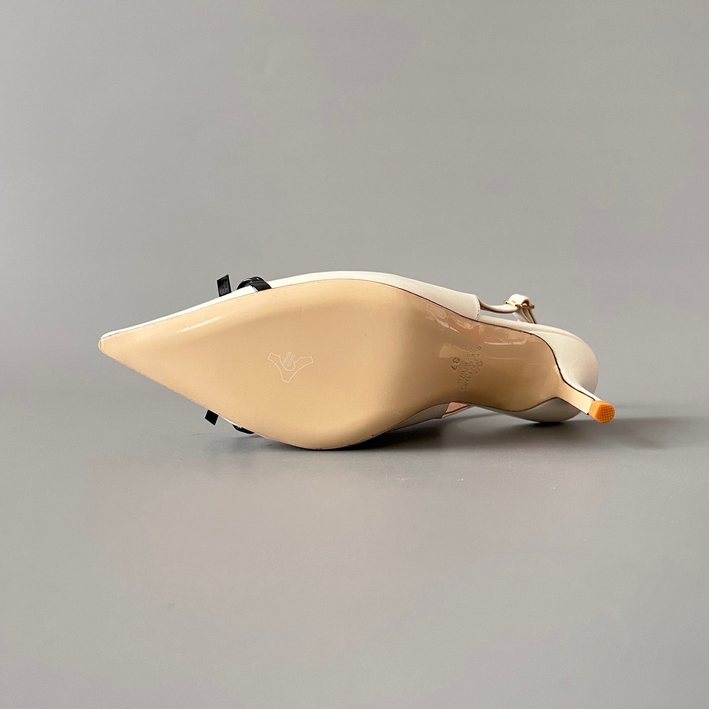 Valentino Bepointy Slingback Pump In Patent Leather And Kidskin 80MM #334525