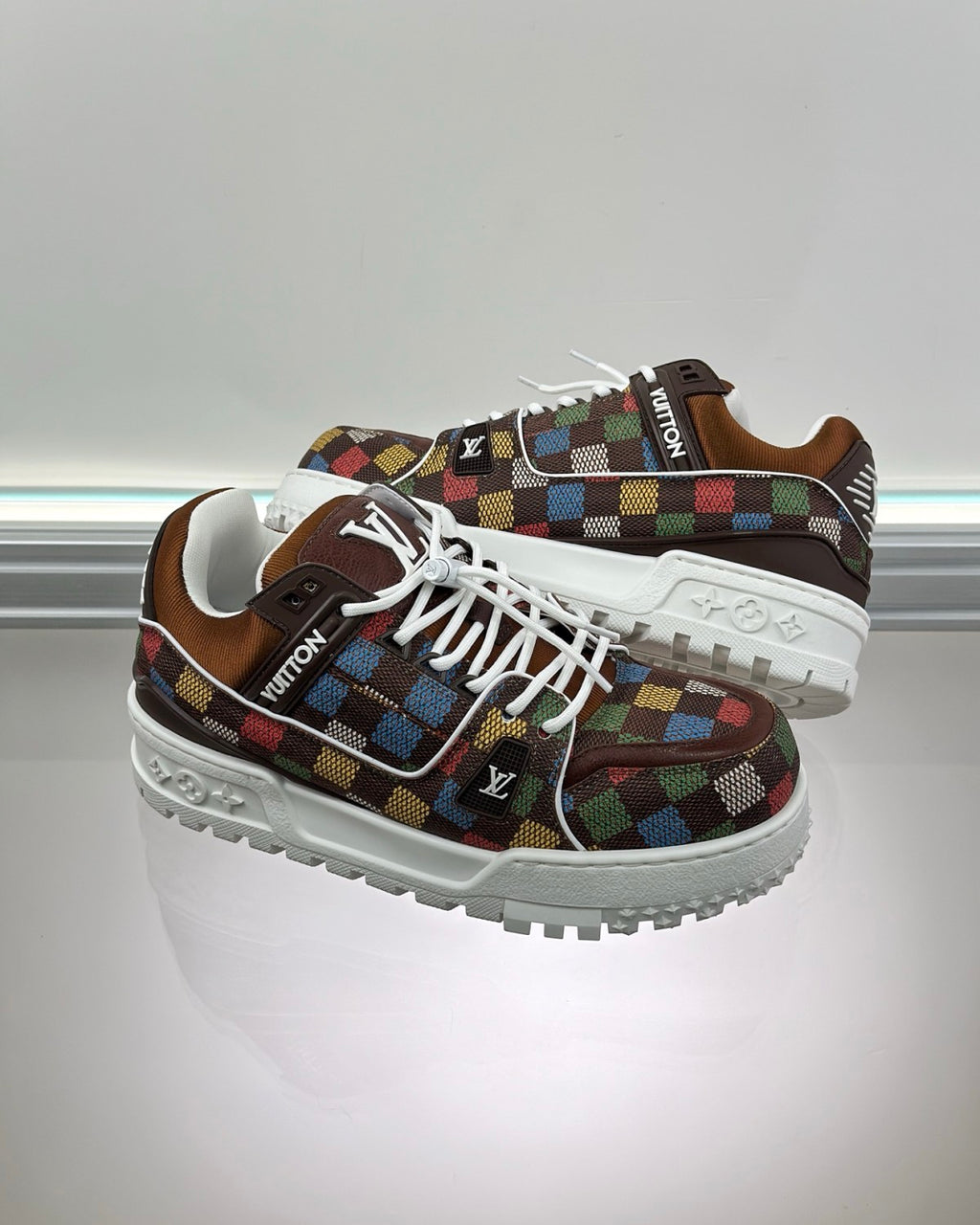 Louis Vuitton LV Trainer Maxi Men's Solid Color Leather Lace Up Low Top Board Shoes #76332