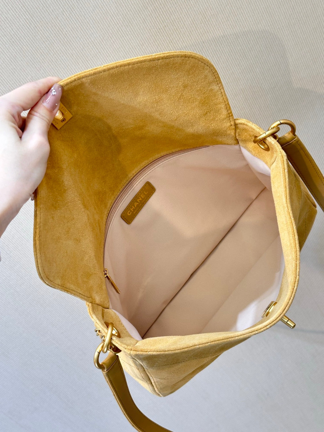 Chanel Suede Bobo Bag #380060