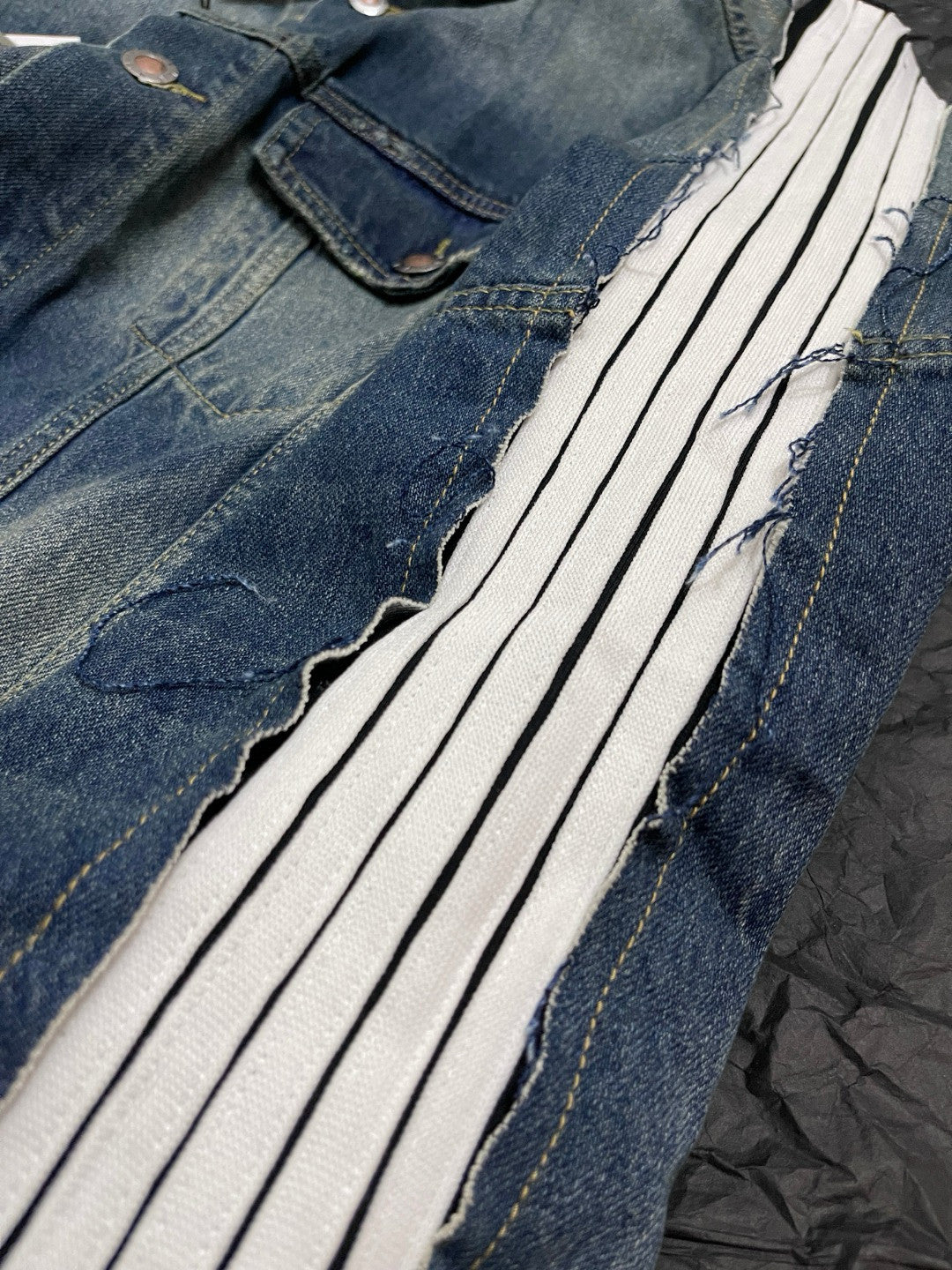 Balenciaga CUT-UP Men's Spring/autumn Fashion Casual Striped Single Breasted Pocket Striped Long Sleeved Collared Loose Fitting Denim Jacket #78365