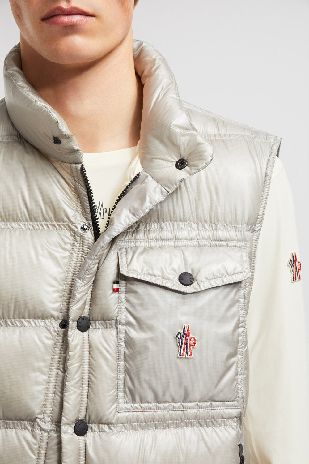 Moncler Grenoble Nantu Collection Men's And Women's Zipper Pocket Reflective Details Vest  Black #332207