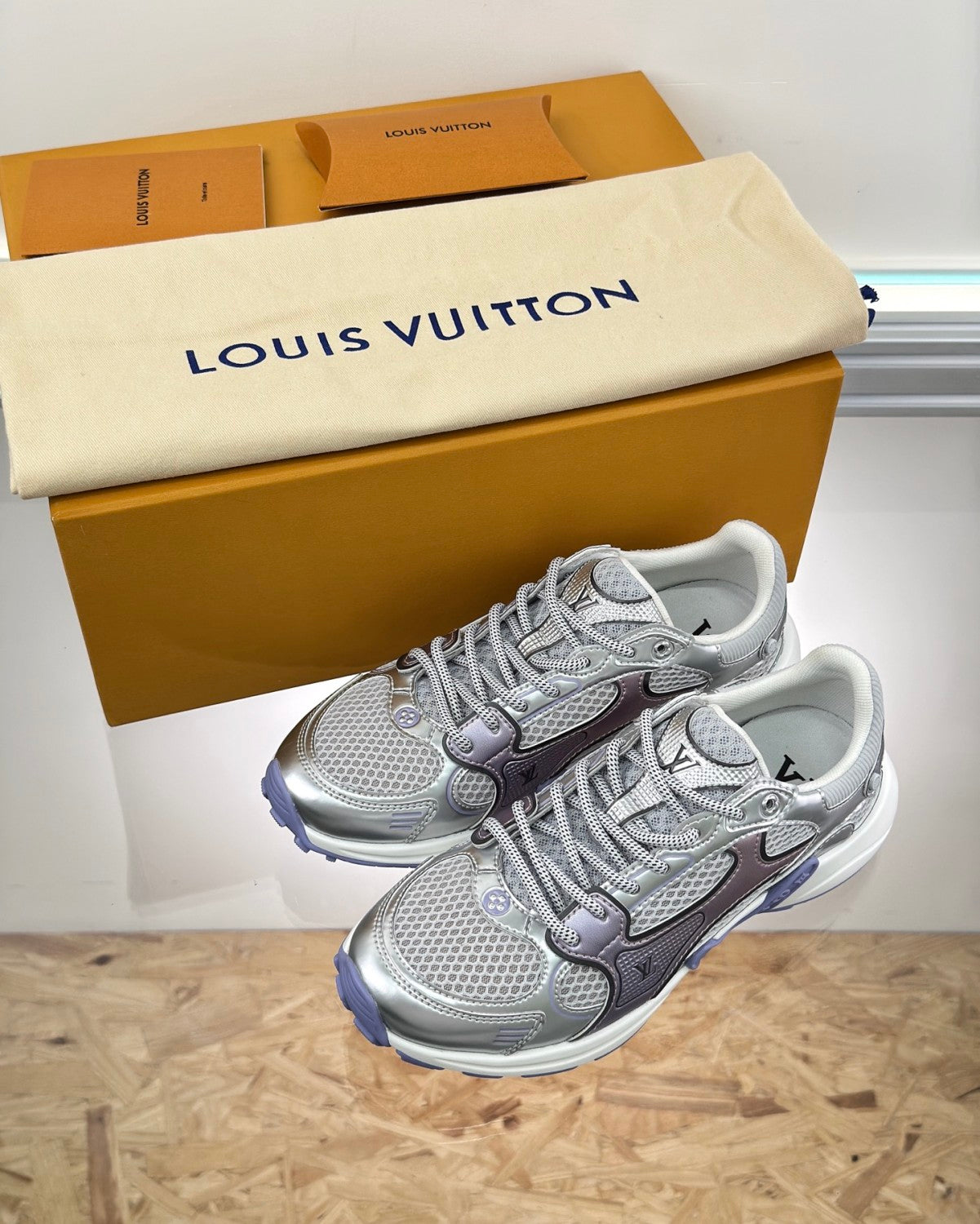 Louis Vuitton LV Olympia Men's And Women's Mesh Quilted Leather Low-top Lace-up Sneakers Shoes #76514
