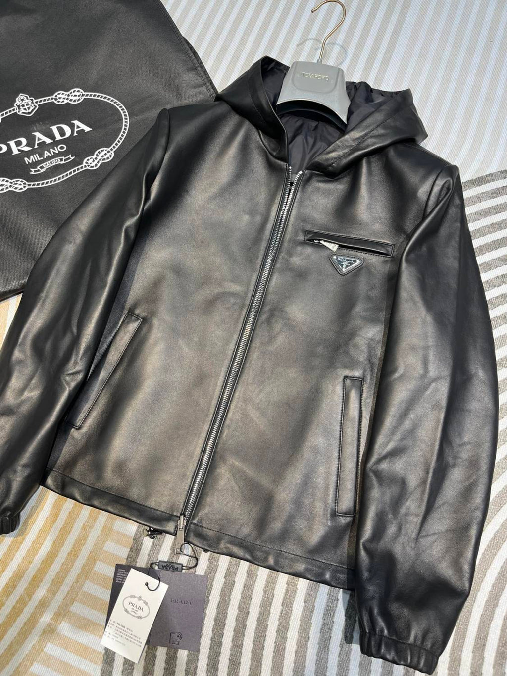 Prada Men's Fall/Winter Black Triangle Metal Label Lambskin Reversible Wearable Zipper Jacket #72112