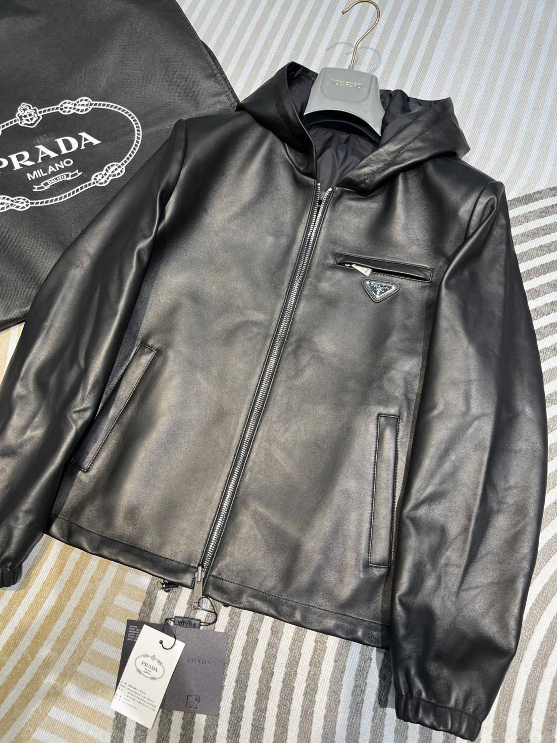 Prada Men's Fall/Winter Black Triangle Metal Label Lambskin Reversible Wearable Zipper Jacket #72112