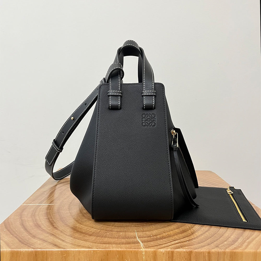 Loewe Small Hammock bag in classic calfskin Black#335867